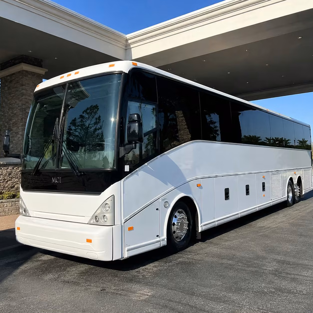 fort lauderdale hollywood international airport is just minutes from davie make the ride count