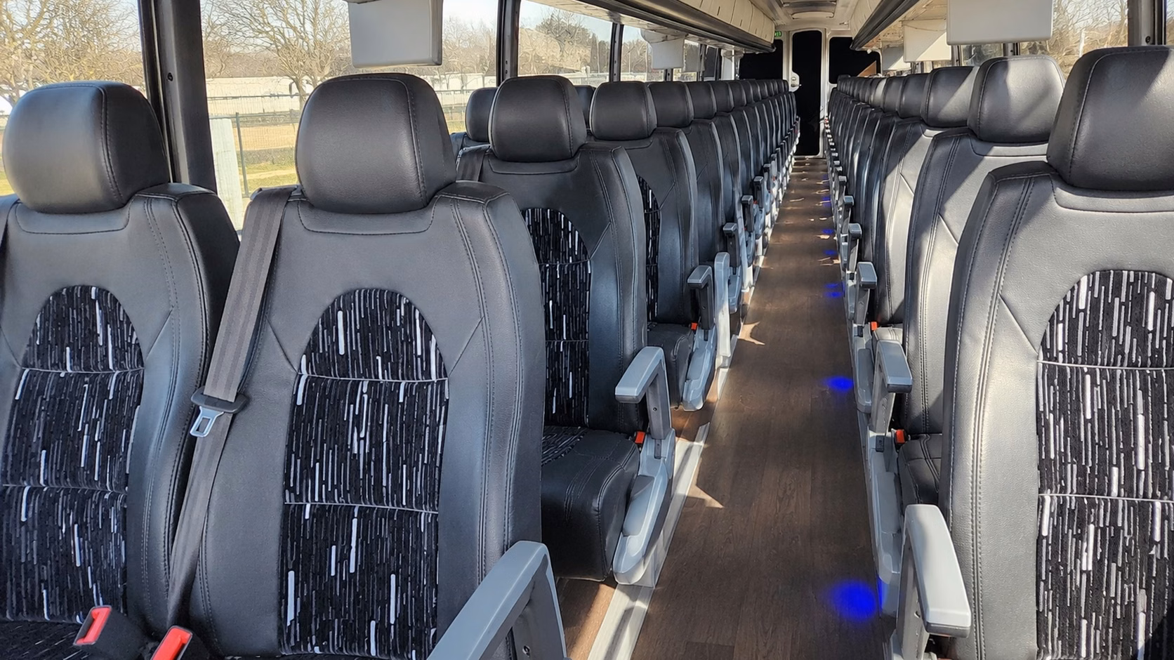 how the type of bus you choose changes charter bus prices in davie florida