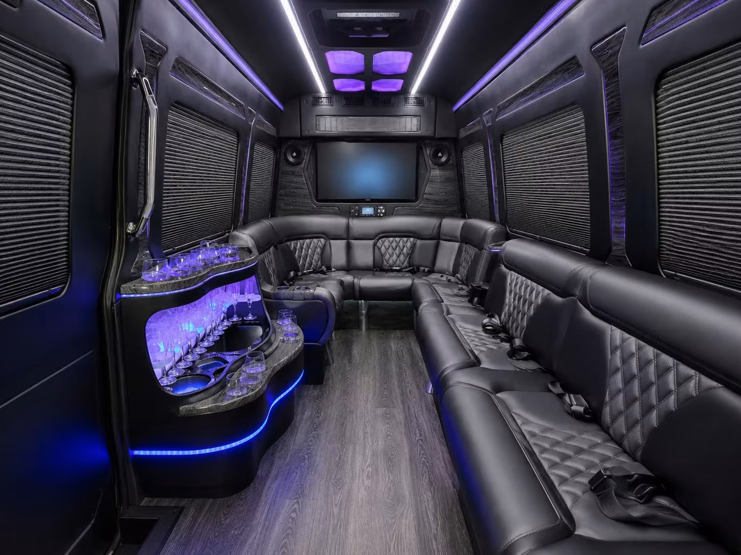 you can count on daviecharterbus com for airport shuttle transportation for davie employees and executive teams